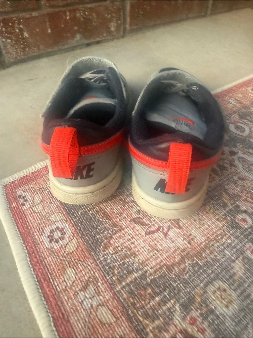 Nike Court Borough Low Regraph Kids Grey and Red Hook-and-Loop Sneakers